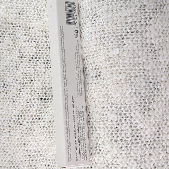 Haus Labs Optic Intensity Eco Eyeliner in Onyx, 1.3g/0.04oz - Picture 5 of 9